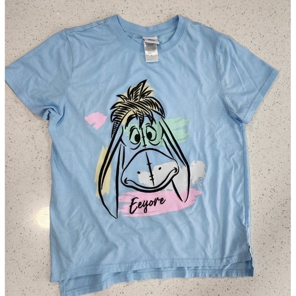 Women's Vintage Winnie the Pooh tagged Eeyore shirt Size M portrait embroidered‎